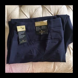 NWT Navy Worthington Perfect Trousers